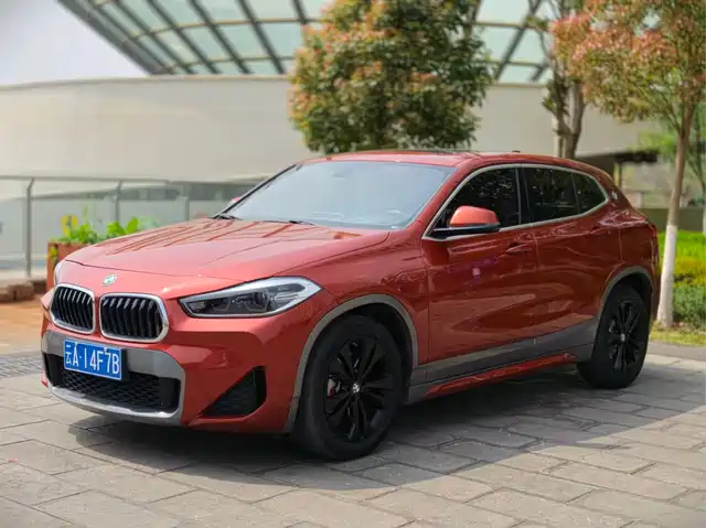 BMW X2