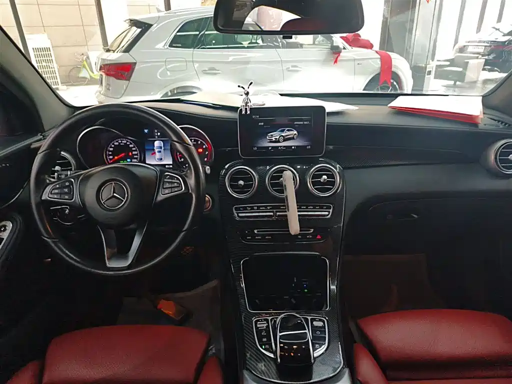 Mercedes-Benz GLC Coupe 2018 GLC 200 4MATIC Coupe SUV фото 6