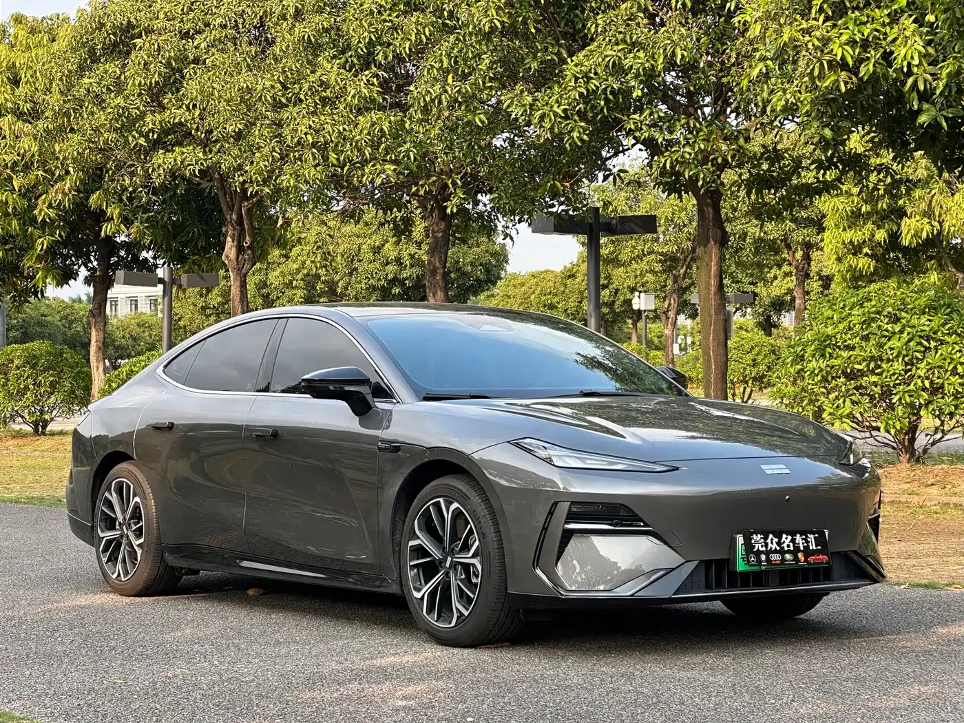 GEELY GALAXY GALAXY E8