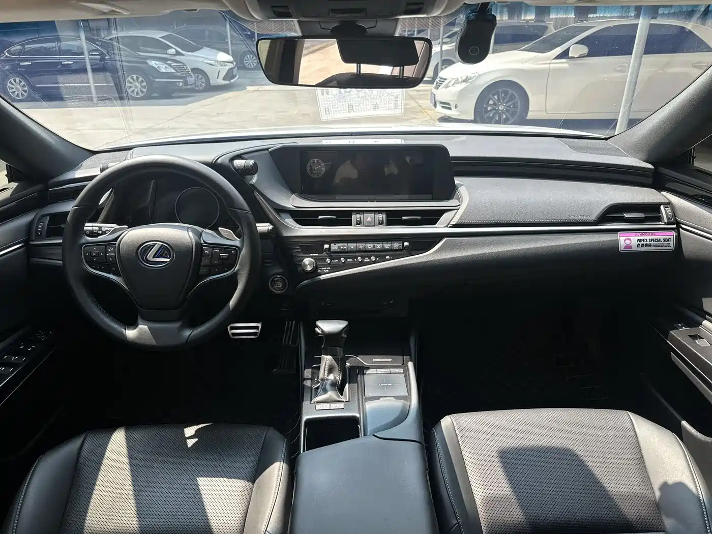 Lexus ES 2021 260 Excellence Edition фото 5