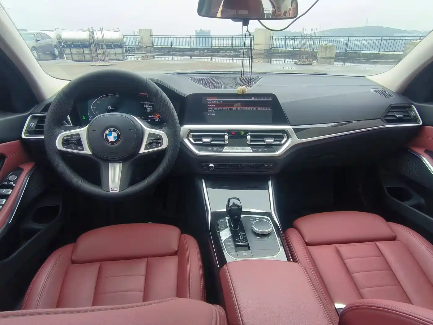 BMW 3 Series 2021 325Li M Sport Night Edition фото 14