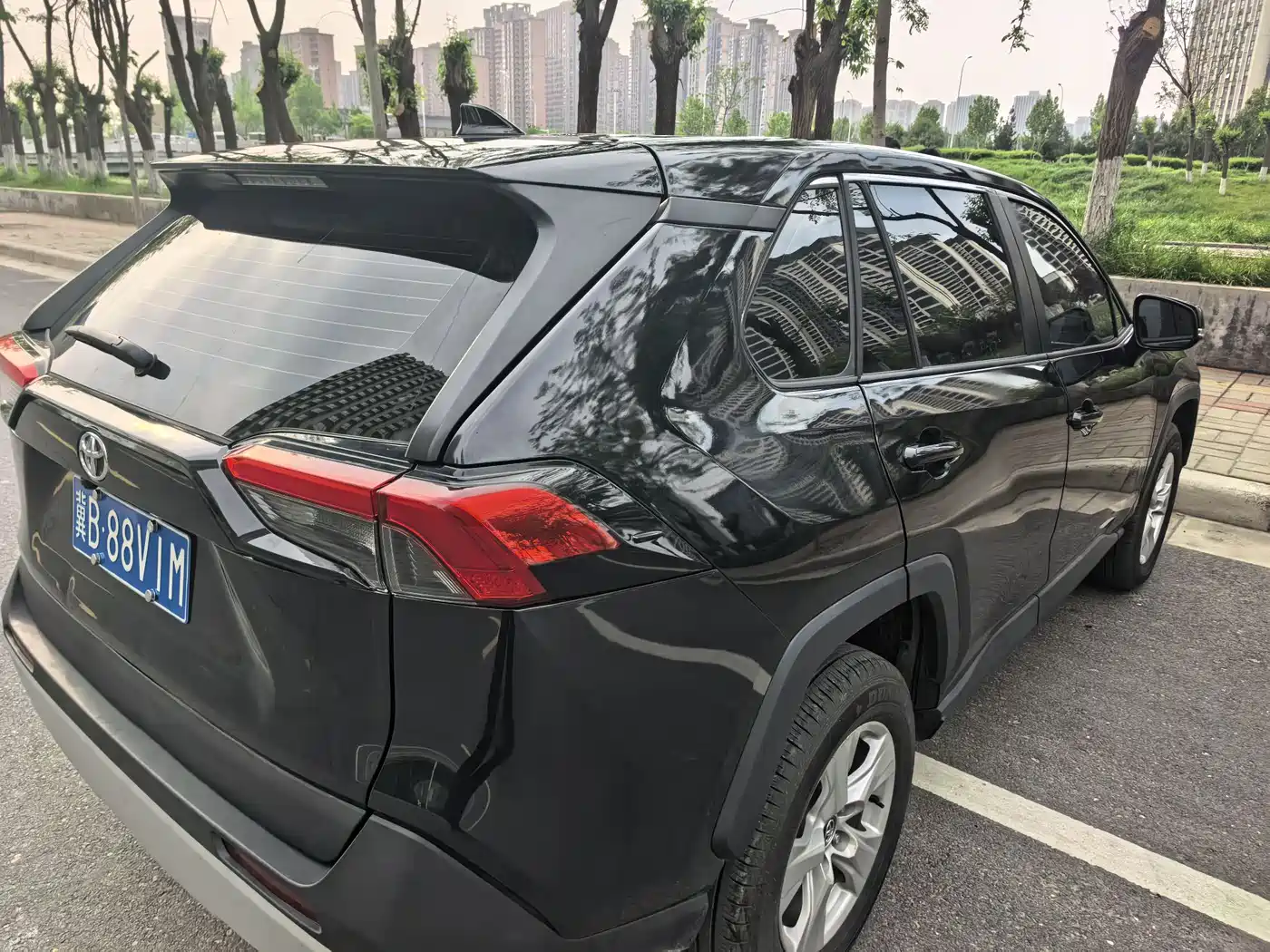 TOYOTA RAV4 RONGFANG