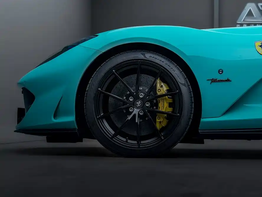 Ferrari 812 2019 2017 6.5L Superfast
