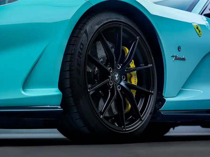 Ferrari 812 2019 2017 6.5L Superfast