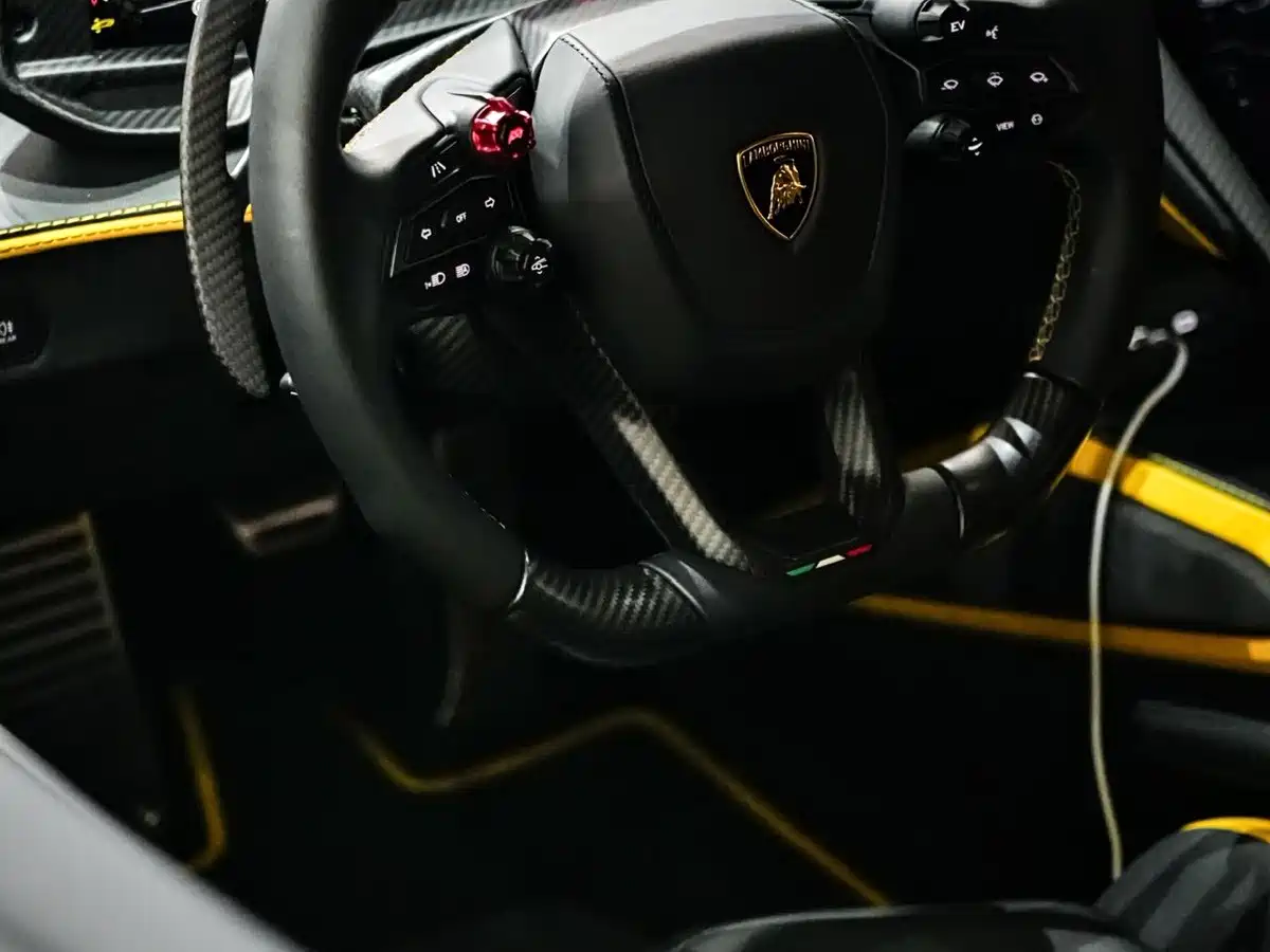 Lamborghini Revuelto 2025 2023 6.5L PHEV Standard
