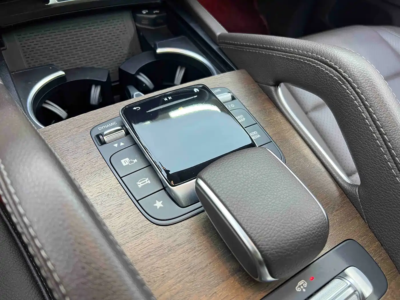 Mercedes-Benz GLE 2020 Facelift GLE 350 4MATIC Luxury фото 12