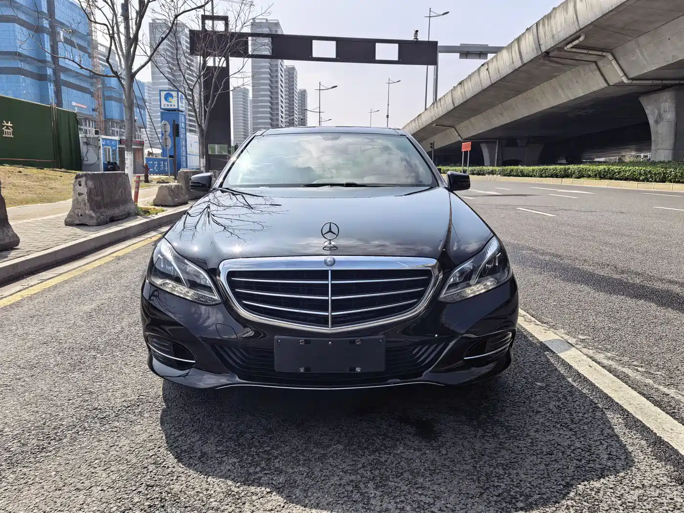 Mercedes-Benz E-Class 2015 E 200 L фото 2