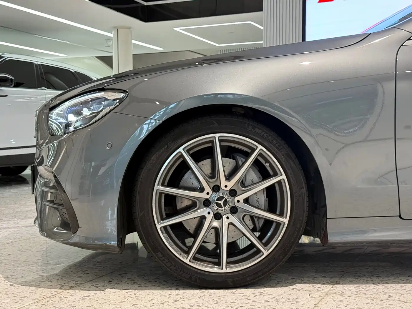 MERCEDES-BENZ E-CLASS (IMPORTED)