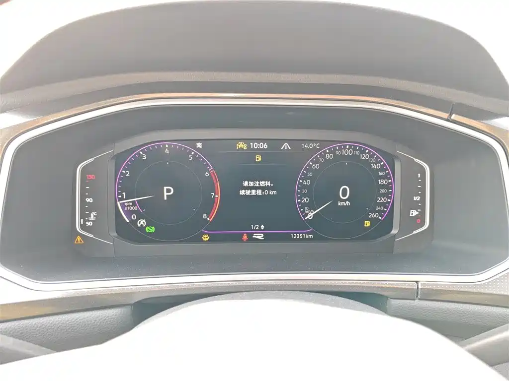 Volkswagen T-ROC 2023 300TSI DSG 2WD Starlight Edition фото 8