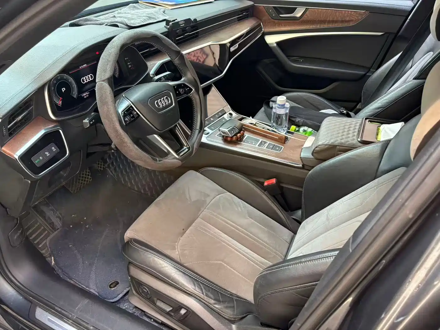 Audi A6L 2021 40 TFSI Luxury Sport фото 4