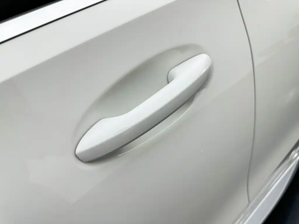 Photo 28 - Mercedes-Benz C-Class
