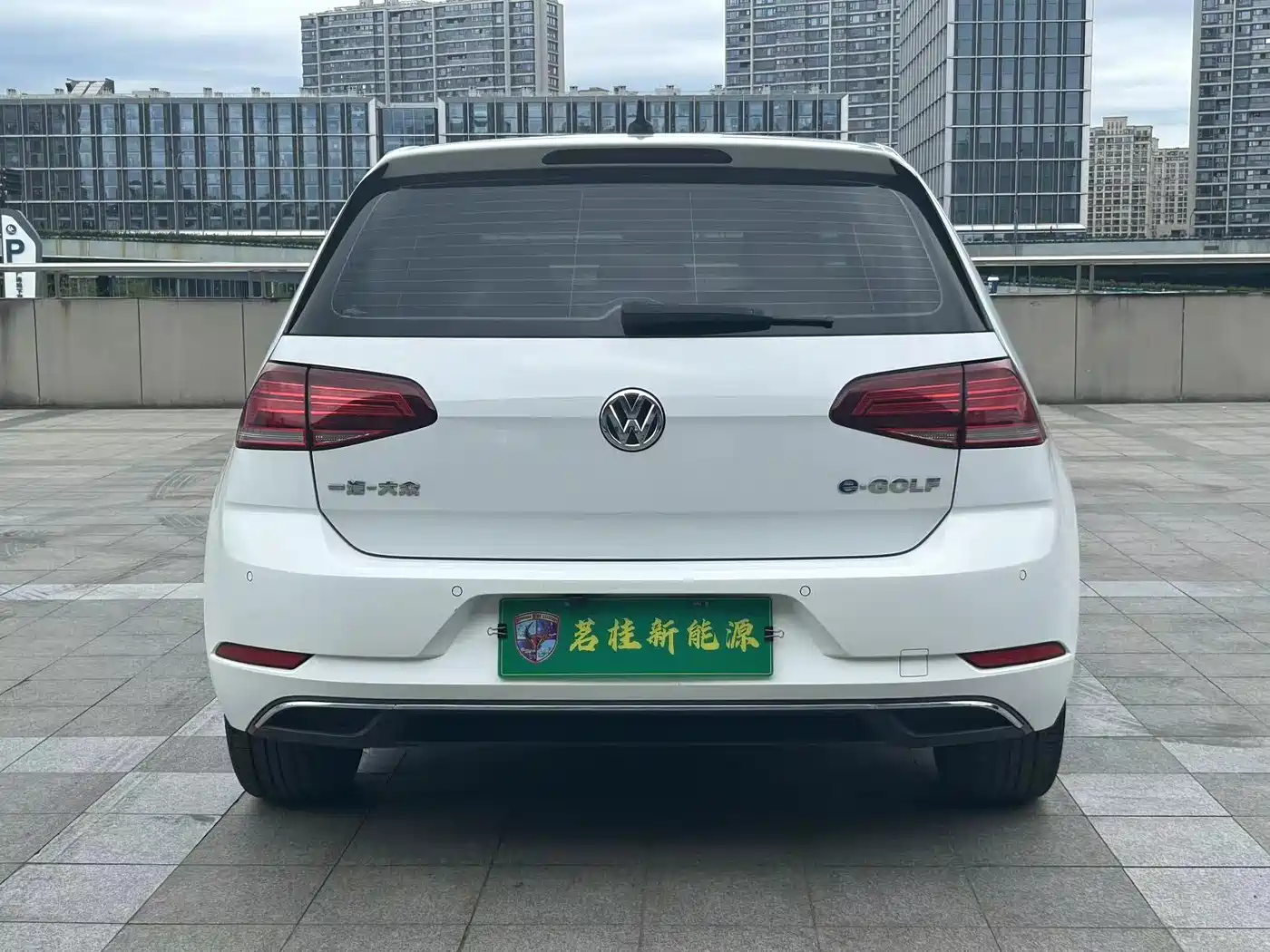 VOLKSWAGEN GOLF*PURE ELECTRICITY