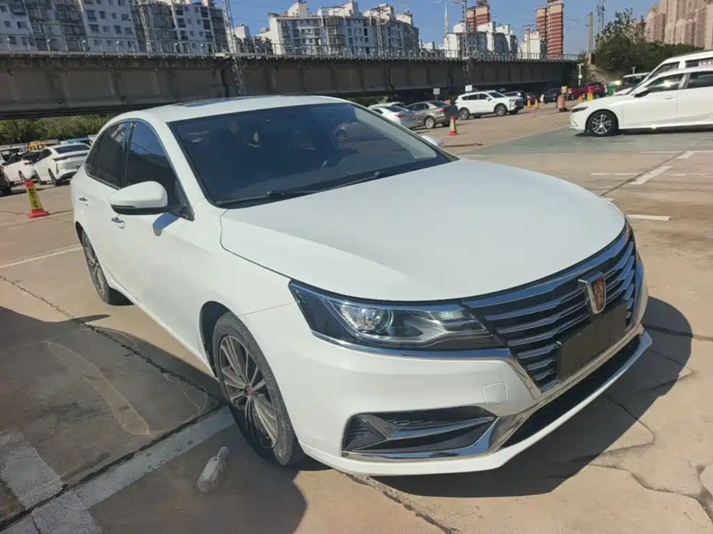 Фото 4 - Roewe i6