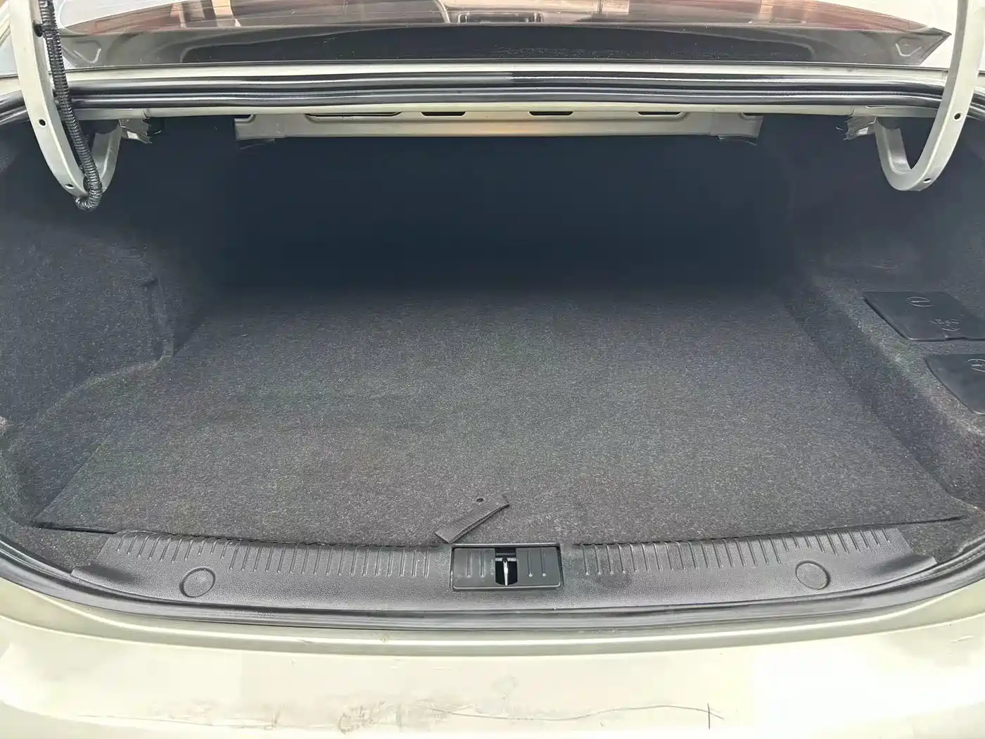 Roewe i6 New Energy 2018 2017 45T Hybrid Connected Smart Enjoyment Edition