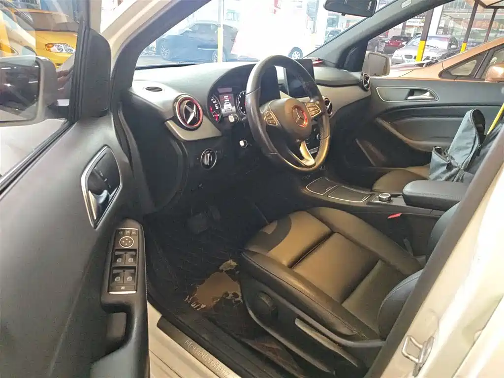 Mercedes-Benz B-Class 2017 B 200 Dynamic фото 9