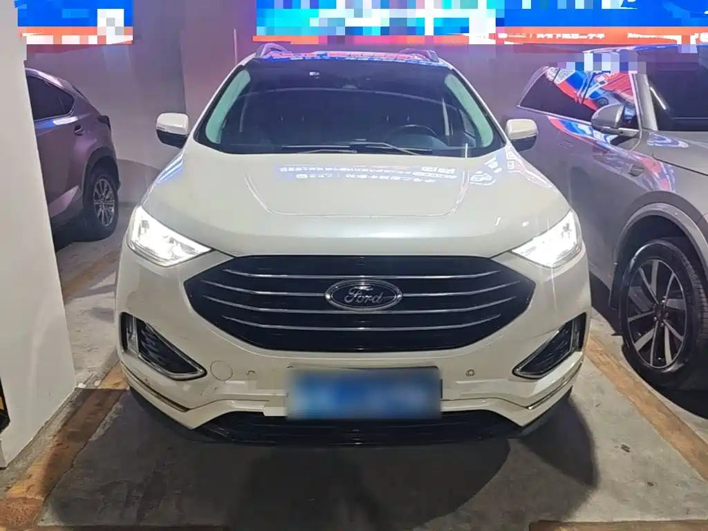 Фото 3 - Ford Edge