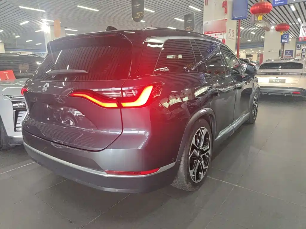 Фото 7 - NIO ES8