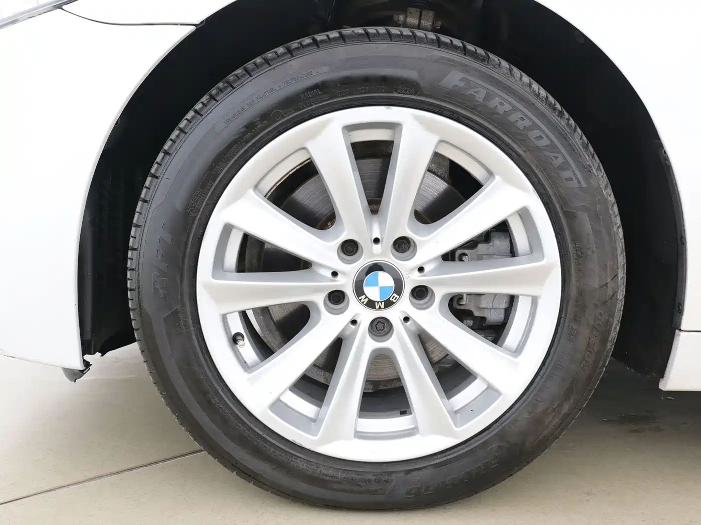 BMW 5 Series 2014 520Li Elegance фото 9