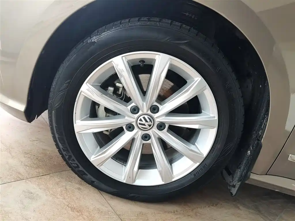Volkswagen Passat 2017 330TSI DSG Prestige фото 23
