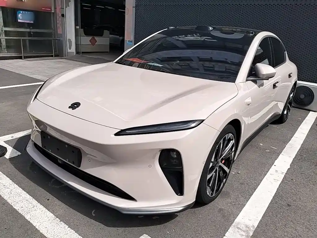 Фото 2 - NIO ET5