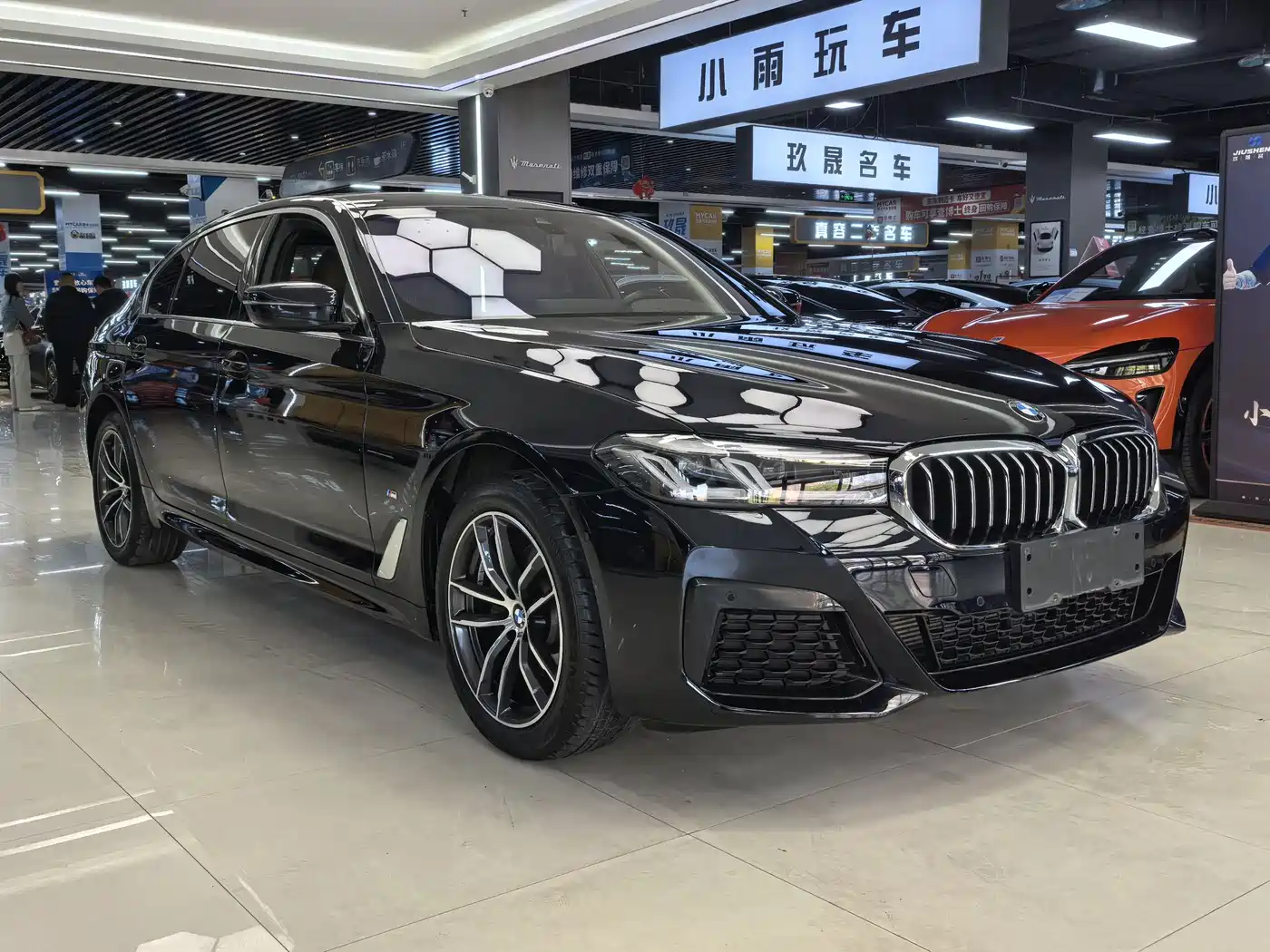 BMW 5 Series 2022 Model Second Facelift 525Li M Sport Package фото 3