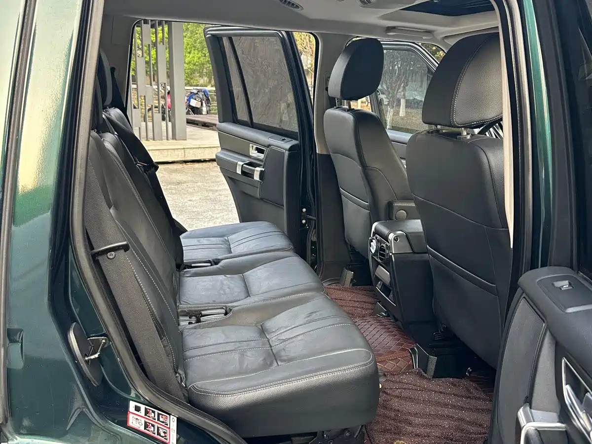Land Rover Discovery 2016 3.0 SC V6 HSE фото 12