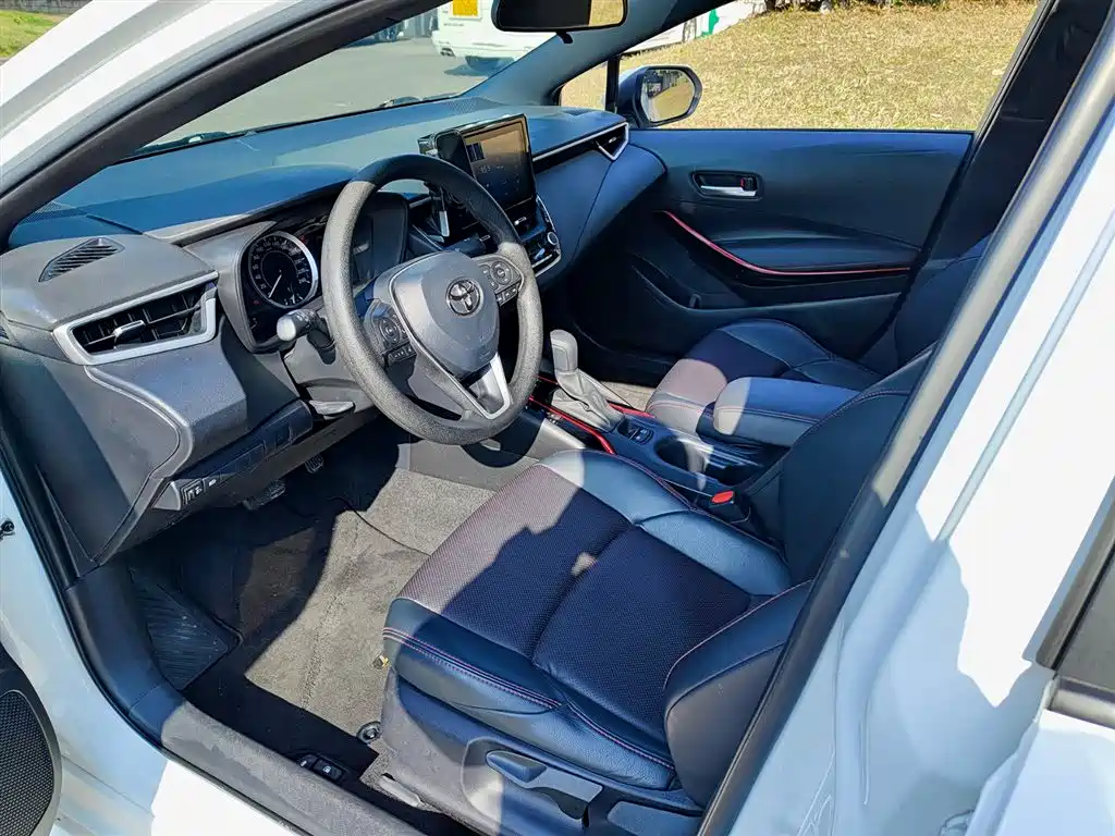 Toyota Levin 2022 185T CVT Sport Edition фото 7