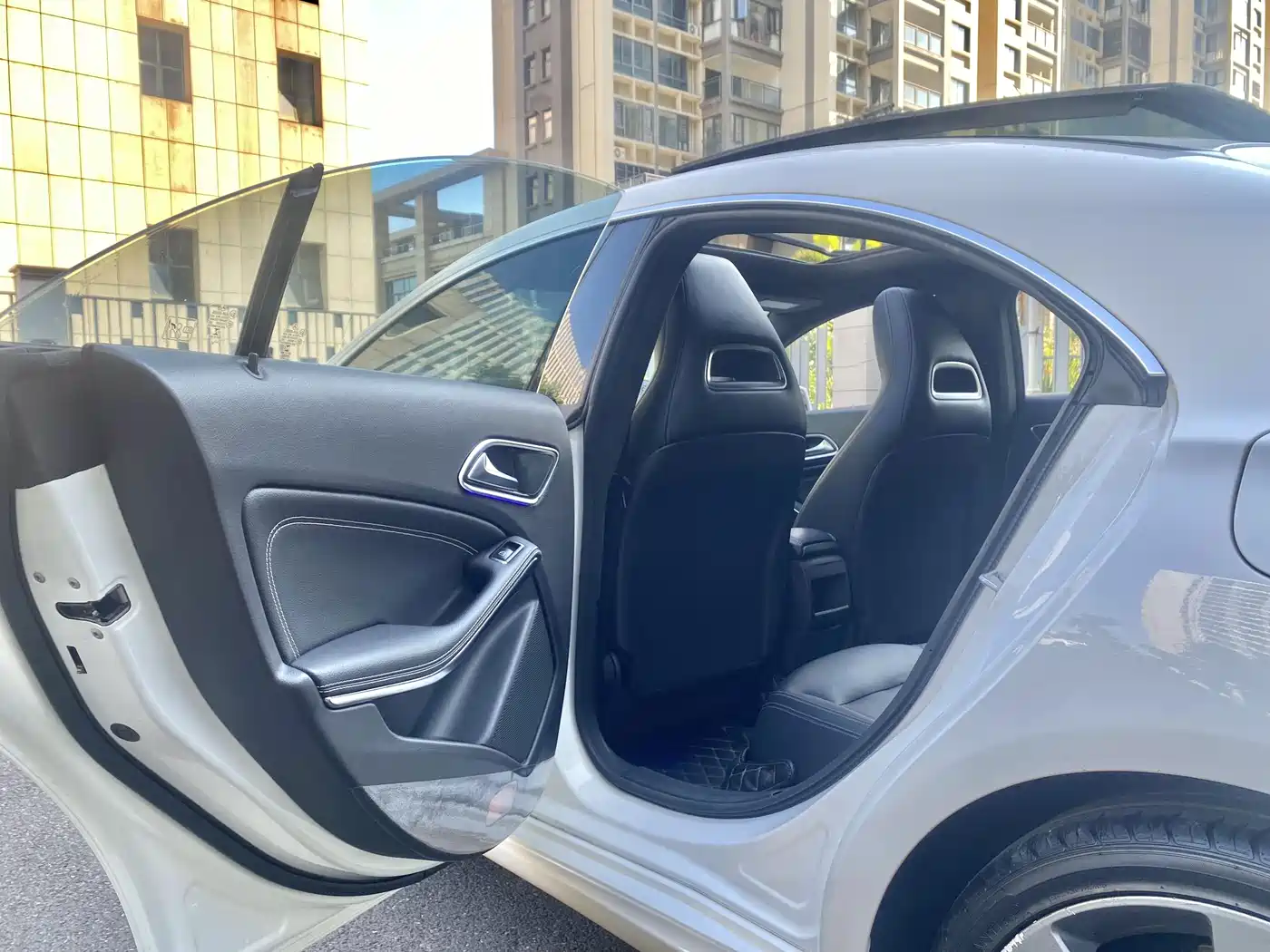 Mercedes-Benz CLA (Import) 2018 CLA 200 Dynamic Edition фото 6