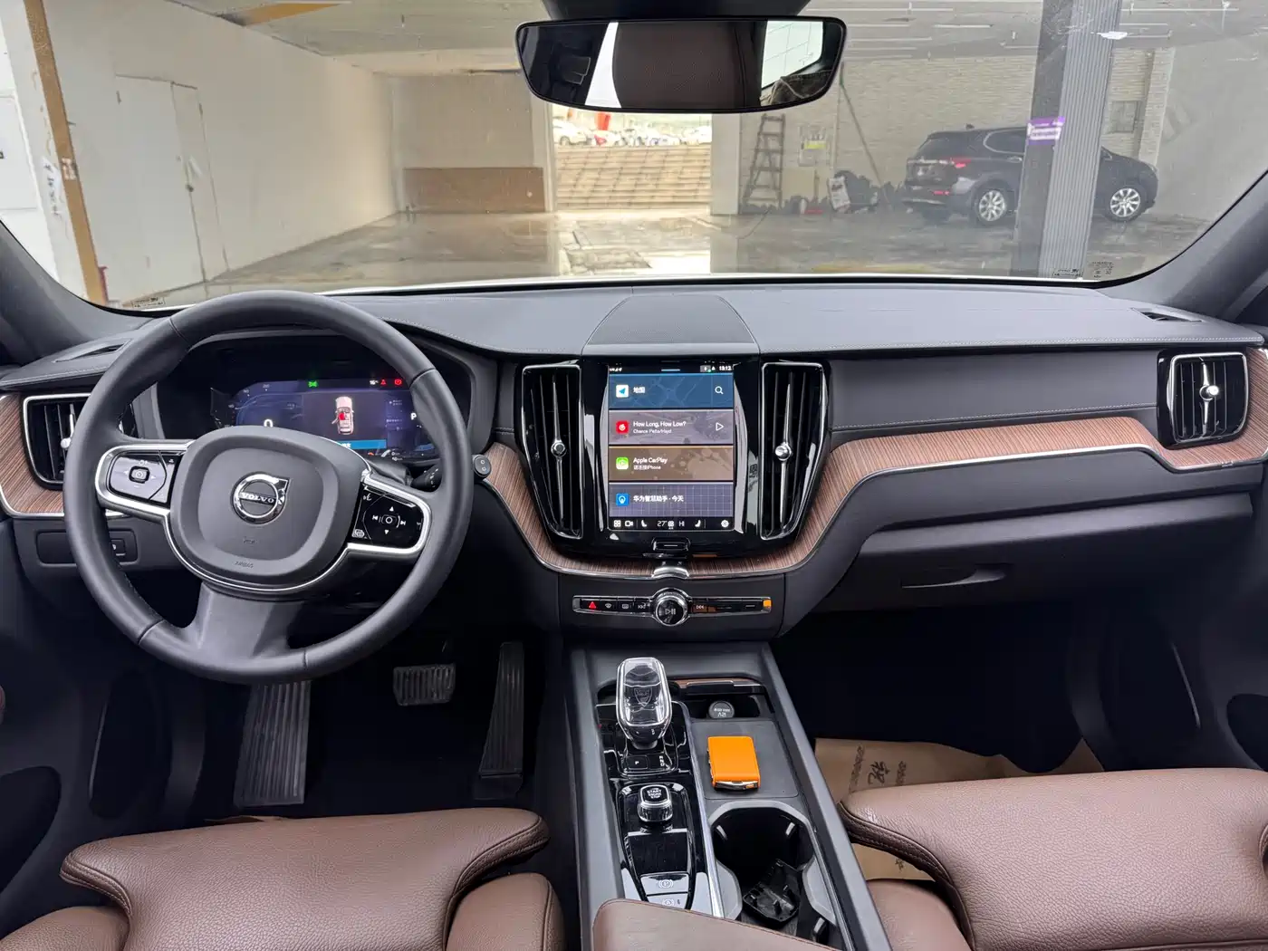 VOLVO XC60 PLUG IN HYBRID