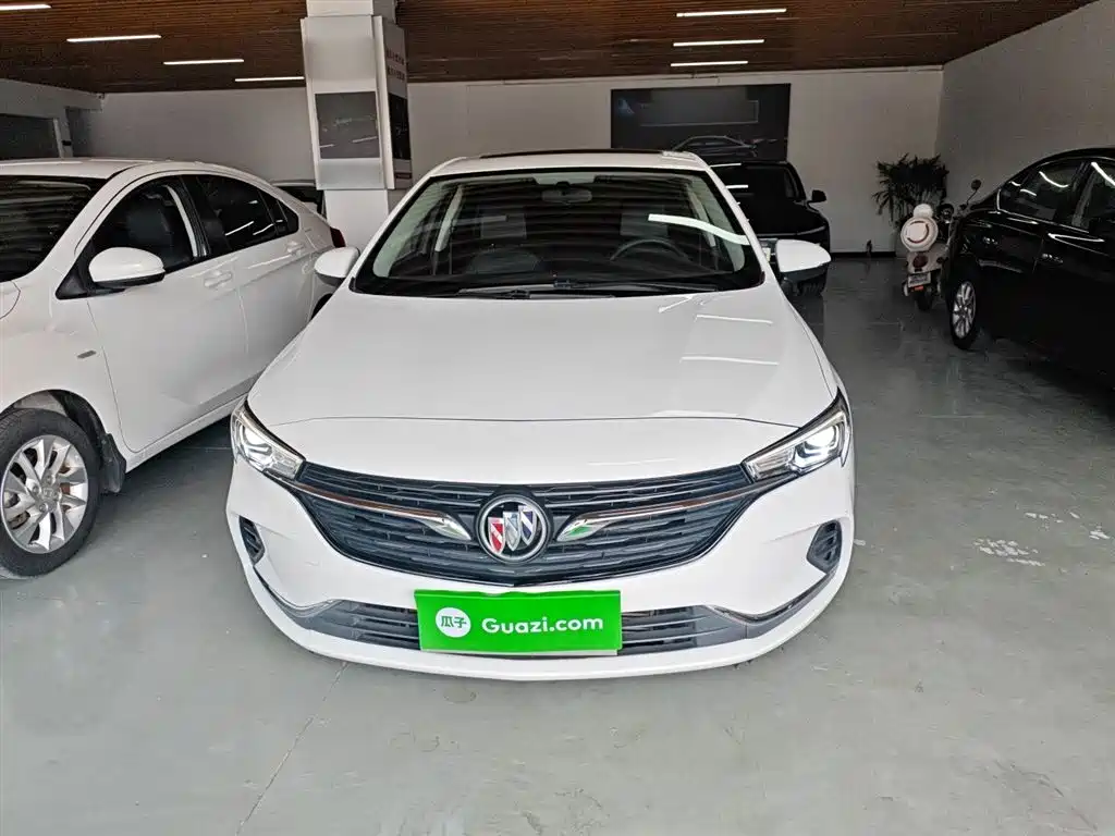 Buick Verano 2020 20T CVT Leading фото 3