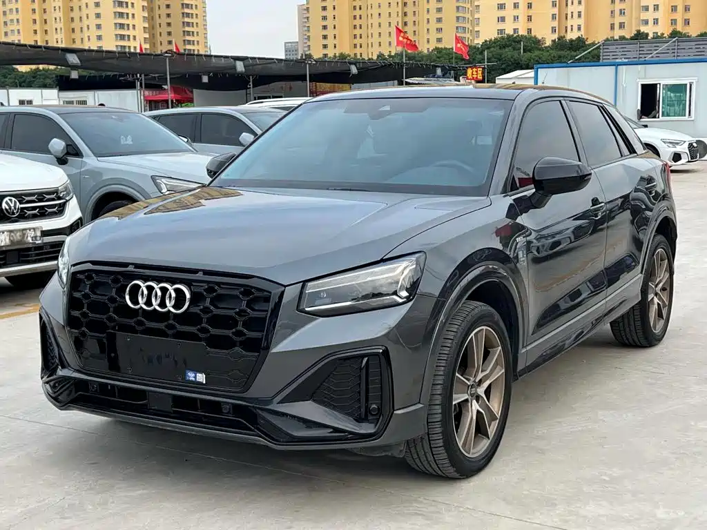 Audi Q2L 2022 35 TFSI Fashion Dynamic
