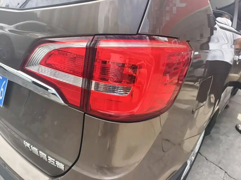 Photo 8 - Baojun 730