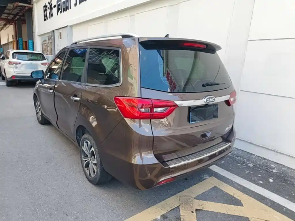 JAC Motors JAC Refine R3 2018 2018 1.6L Manual Luxury Sunroof