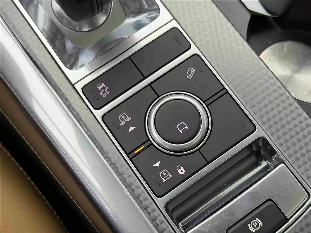 Land Rover Range Rover Sport 2022 3.0 L6 Gloss Black Edition фото 16