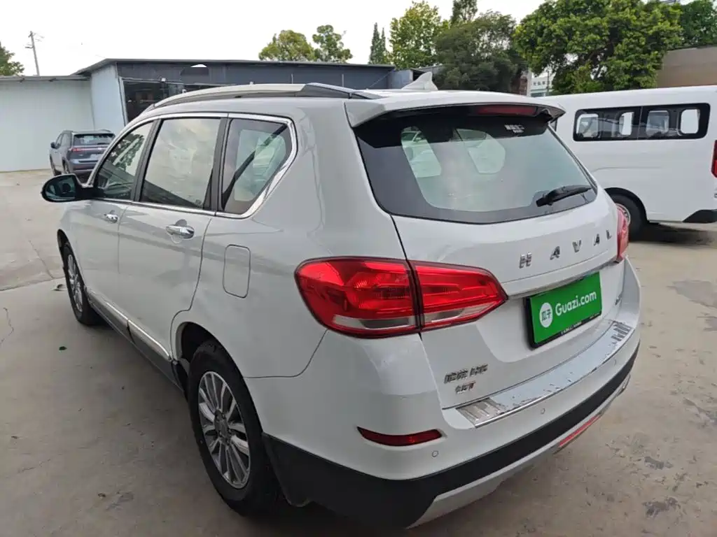 Photo 5 - Haval H6