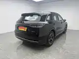 Photo 6 - Shangjie SUV