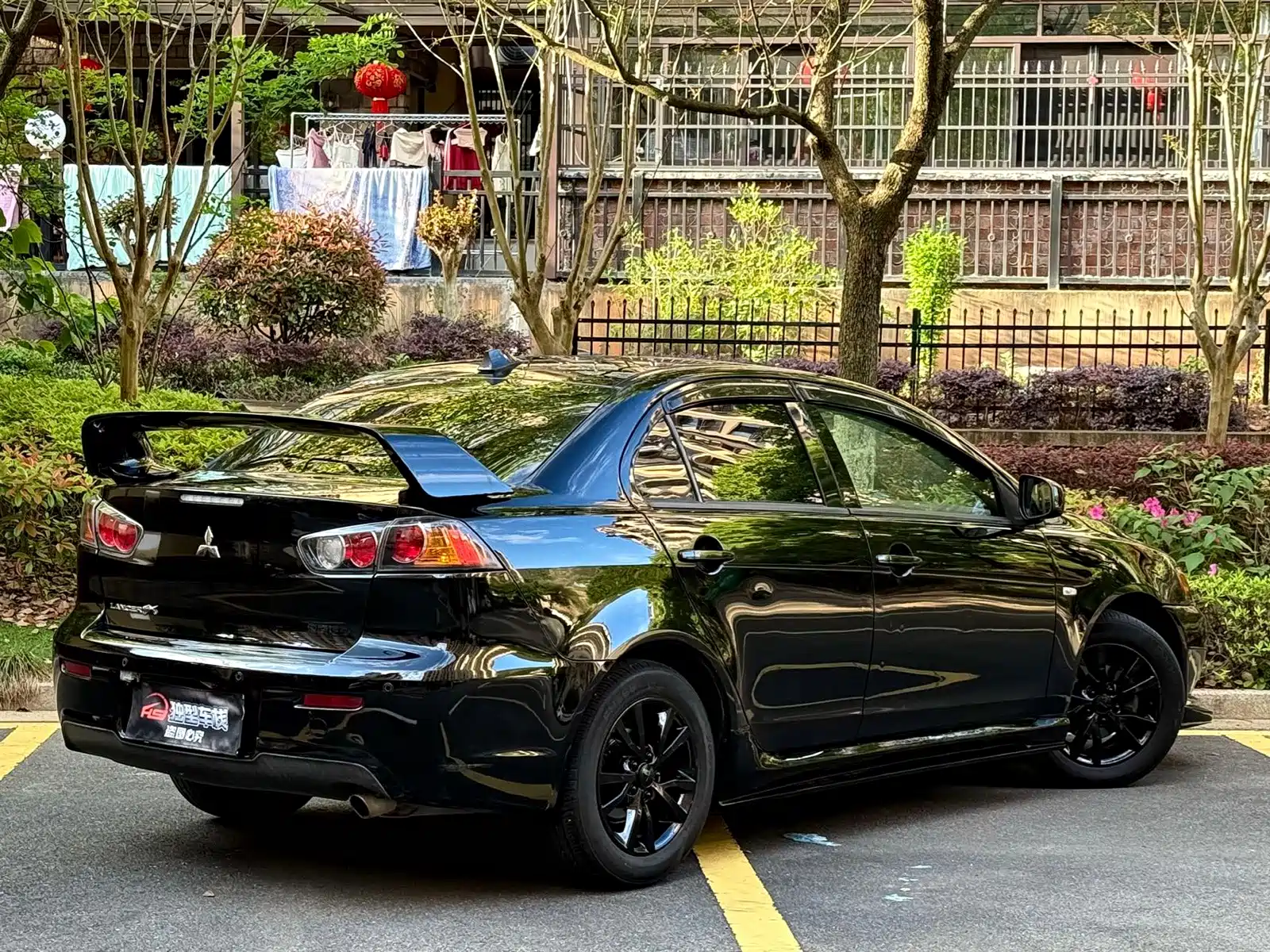 Фото 8 - Mitsubishi Lancer EX