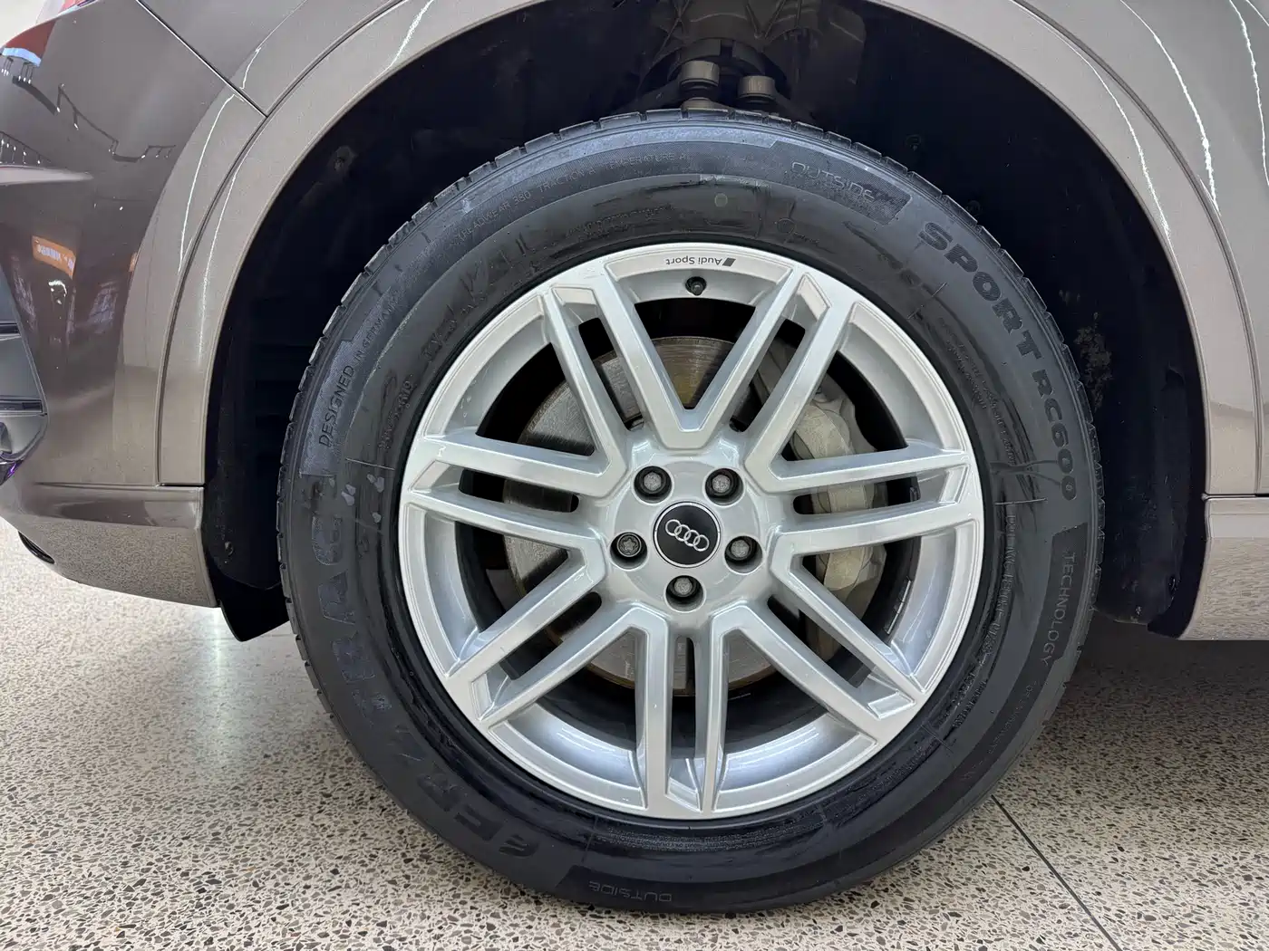 Audi Q7 2019 45 TFSI Comfort фото 8