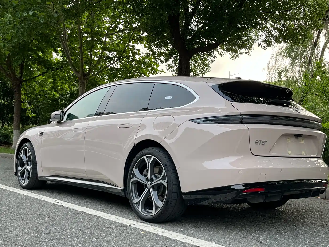 NIO NIO ET5T 2025 75kWh Touring 7