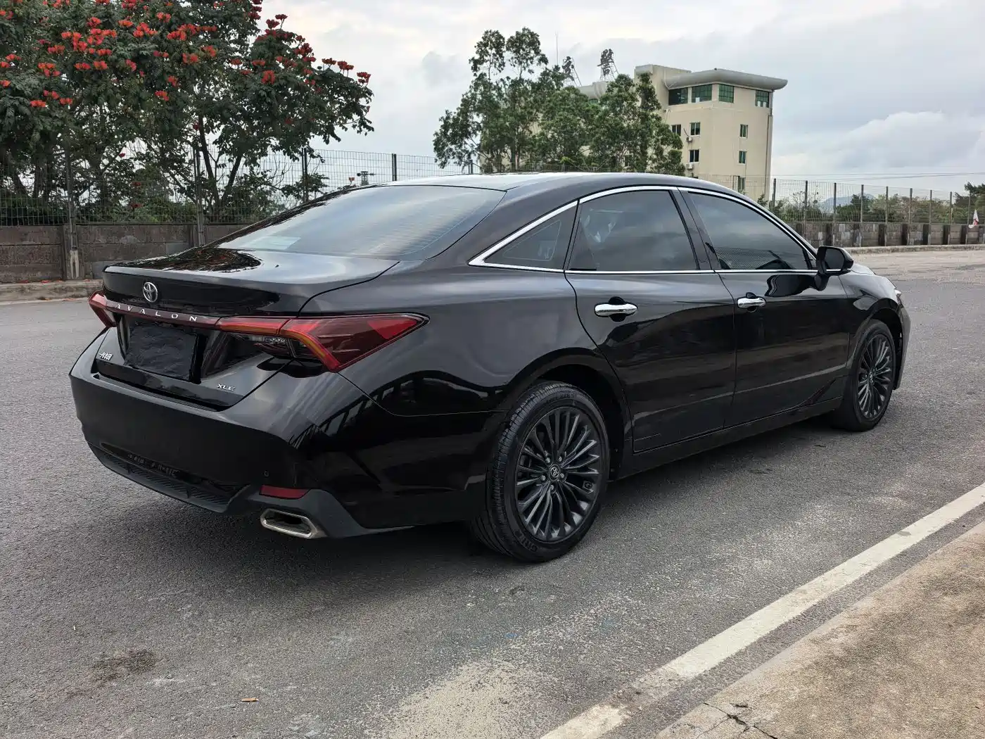 Toyota Avalon 2019 2.0L XLE Premium Edition (China VI) фото 9