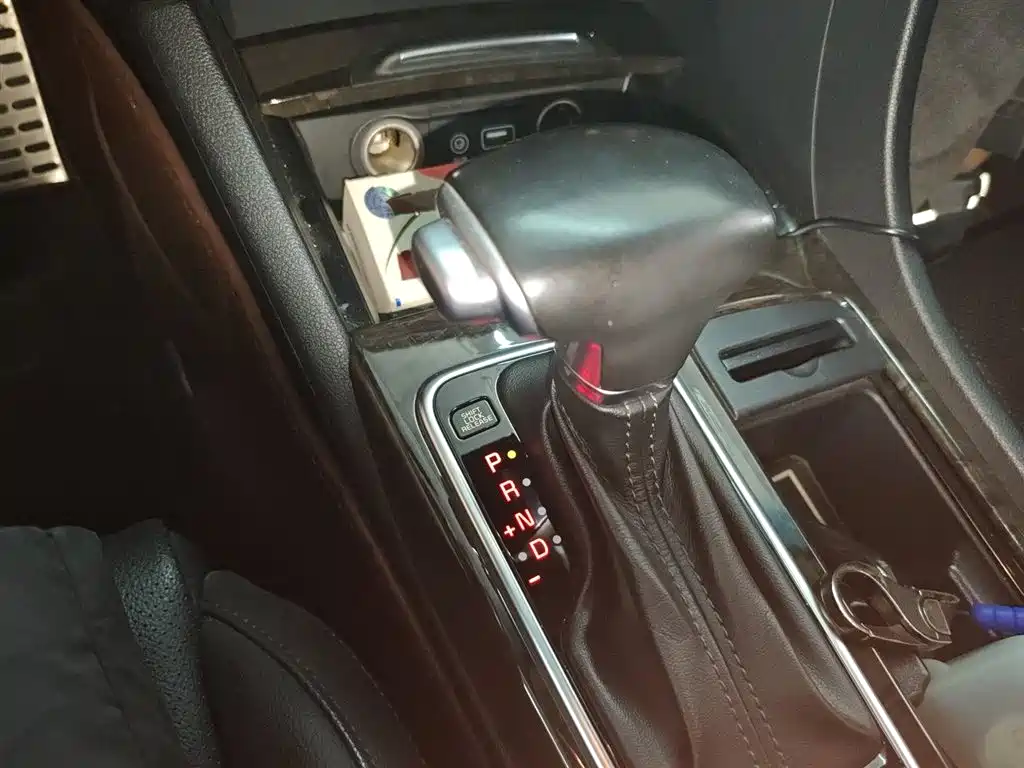 Kia K5 2016 1.6T Automatic LUX фото 14