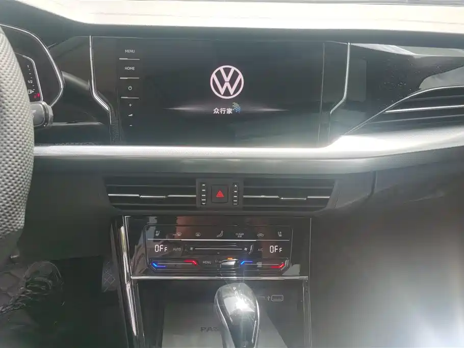 Volkswagen Passat 2025 Outstanding 380TSI Starlight Dragon Glory Edition фото 13