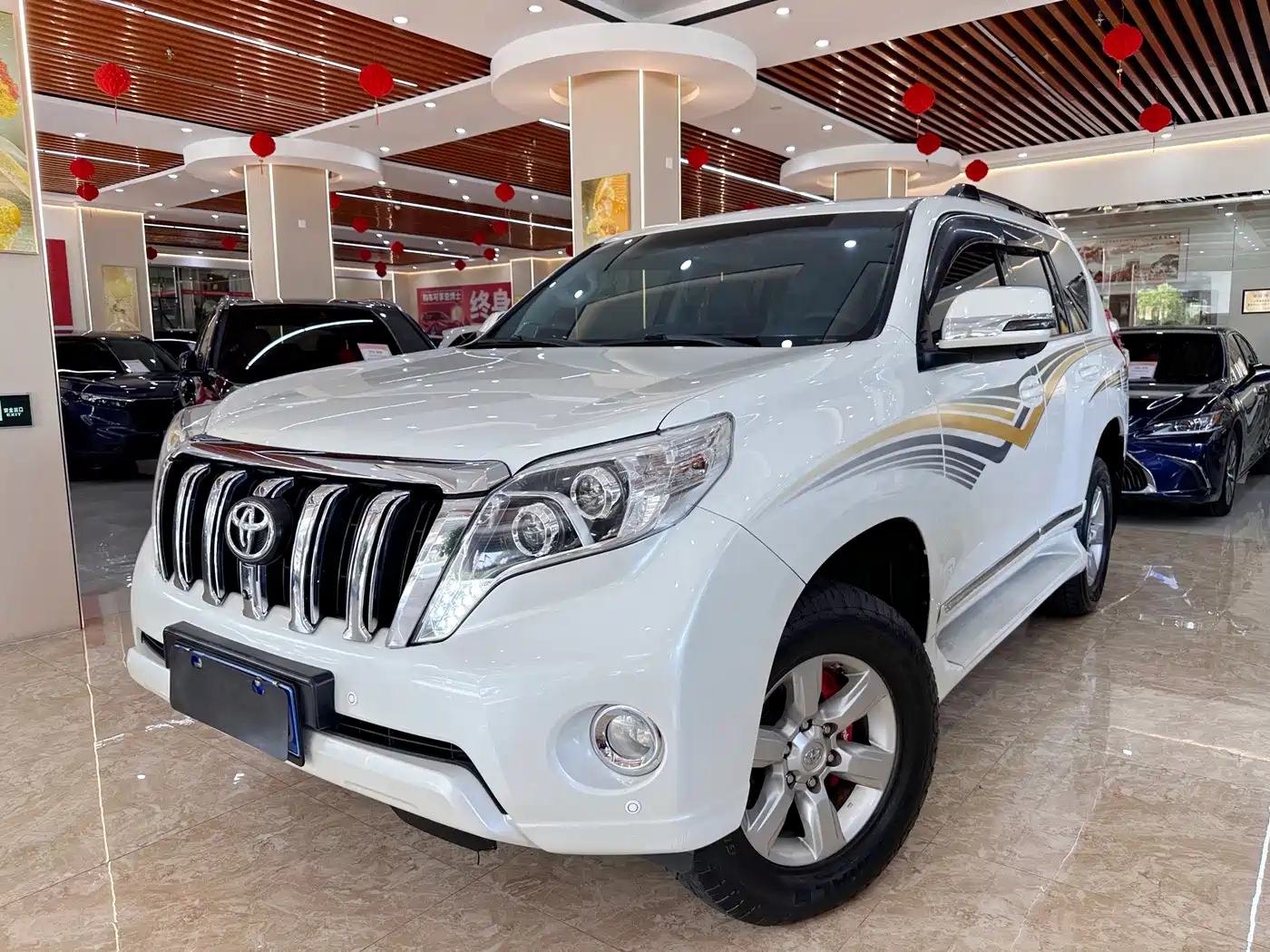 Фото 1 - Toyota Prado