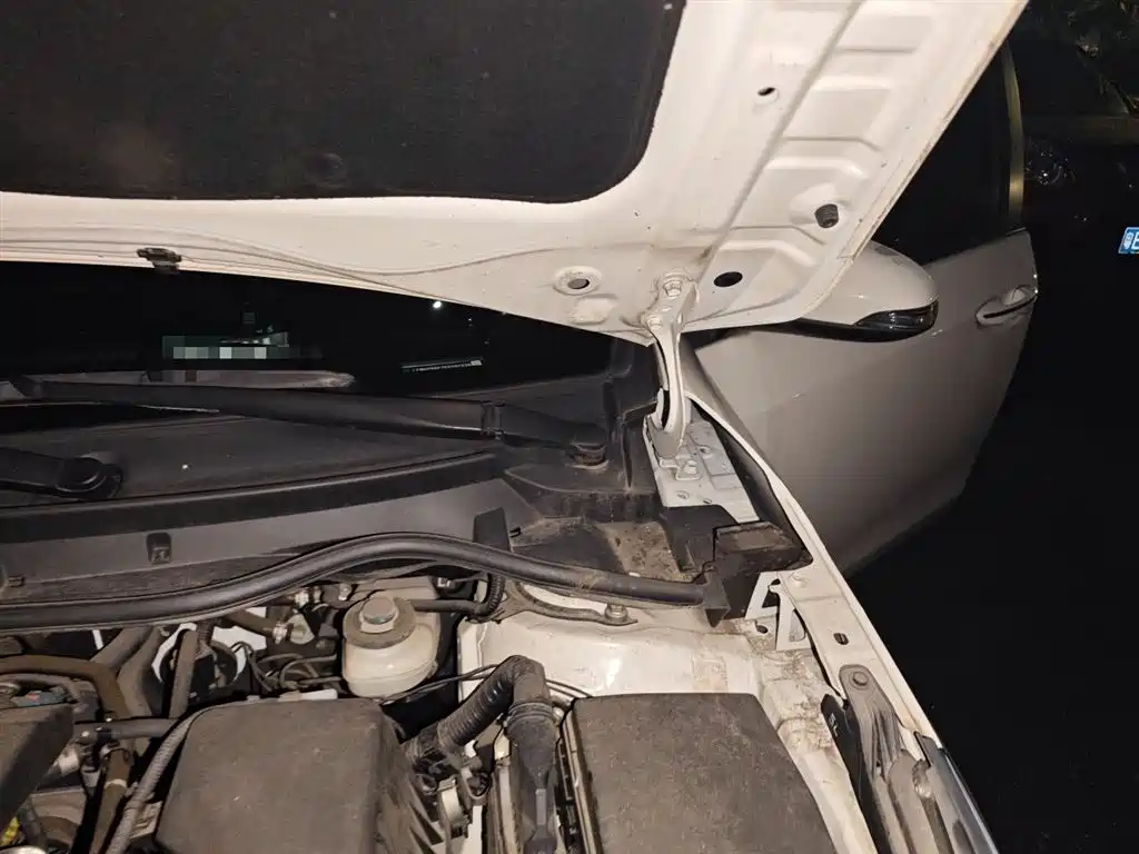 Toyota Corolla 2017 Facelift 1.6L S-CVT GL фото 22