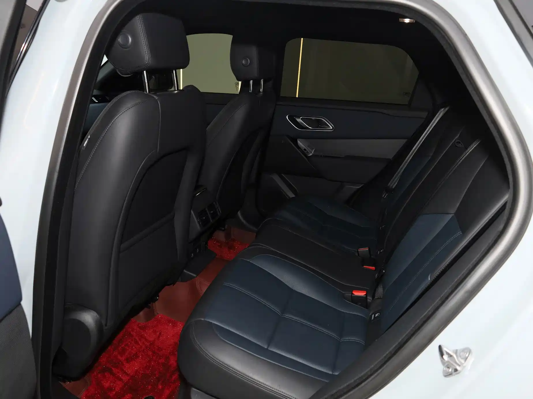 Фото 14 - Land Rover Range Rover Velar