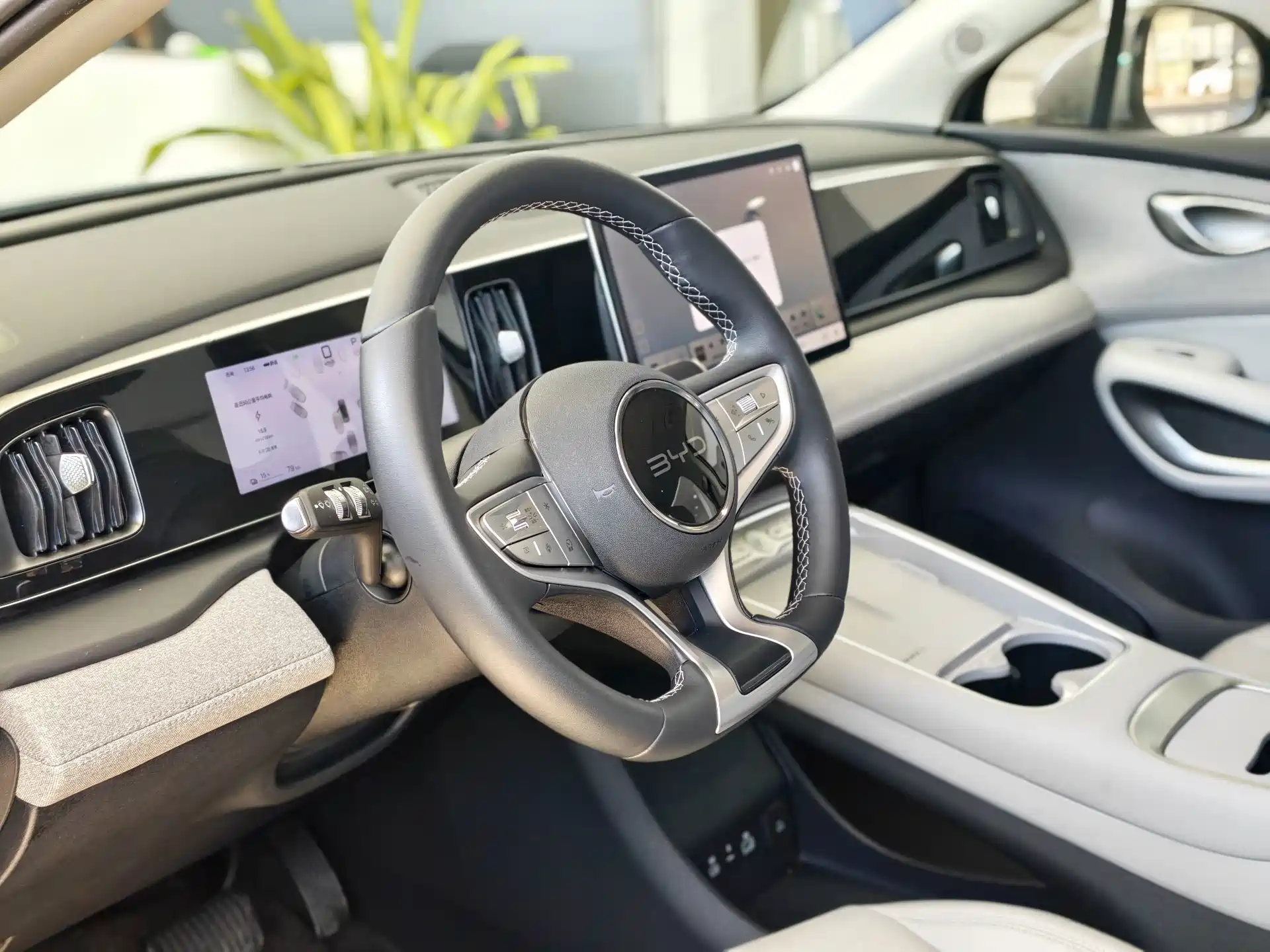 صورة 4 - BYD Hai Shi 05 EV