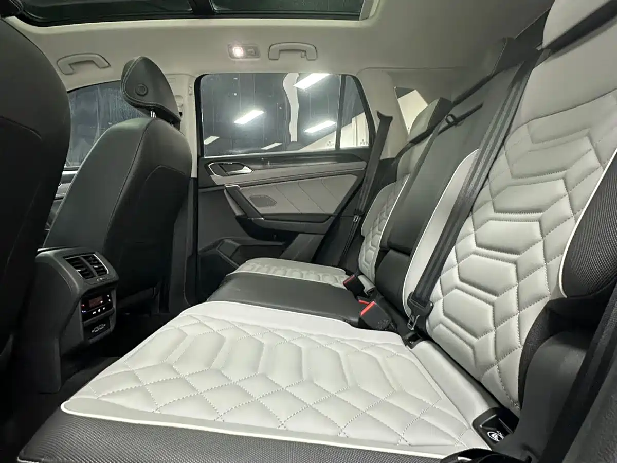Volkswagen Tayron 2023 280TSI 2WD Luxury Plus Advanced Edition фото 12