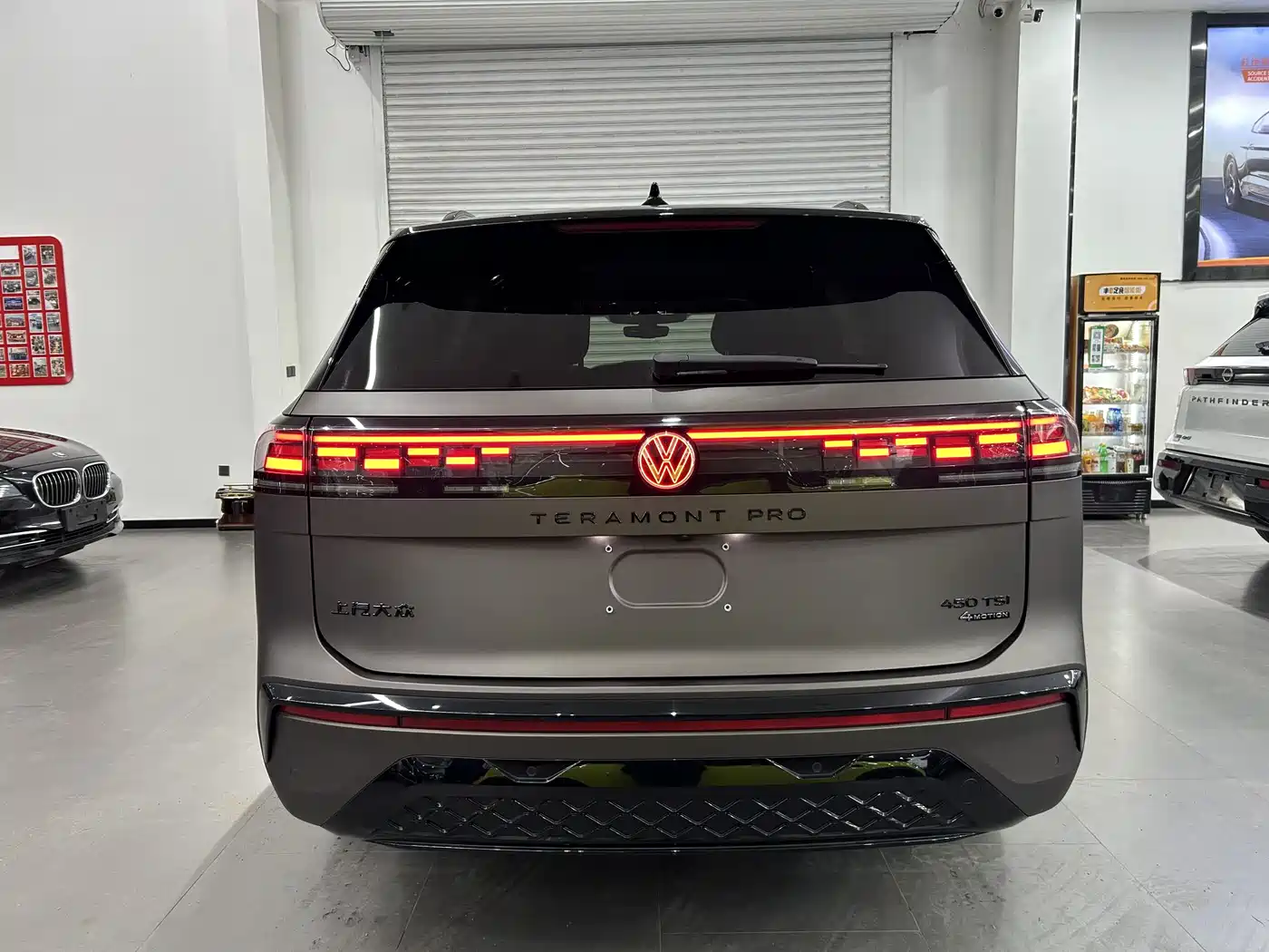 Volkswagen Teramont 2026 Teramont Pro 450TSI 4WD Summit Edition фото 9