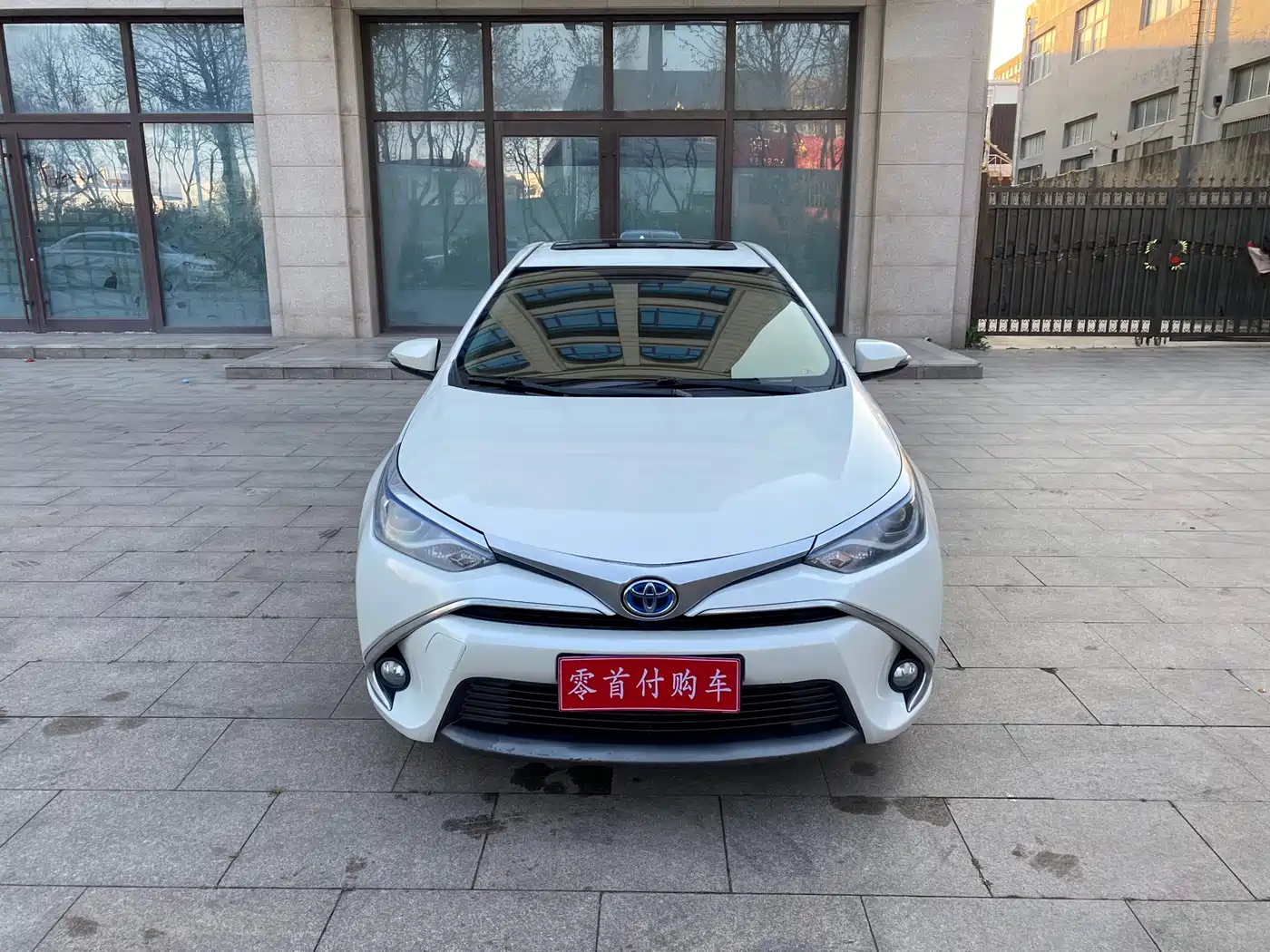 Toyota Levin 2017 Facelift Hybrid 1.8H GS E-CVT Elite Sunroof Edition China V фото 2