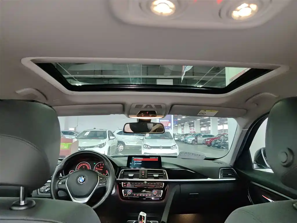 BMW 3 Series 2017 320Li Fashion фото 14